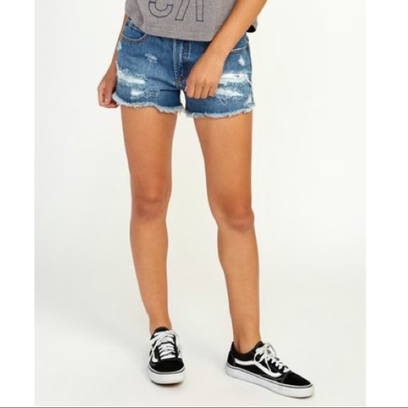 NEW RVCA The Boyfriend Denim Shorts in Medium Blue - Picture 4 of 7